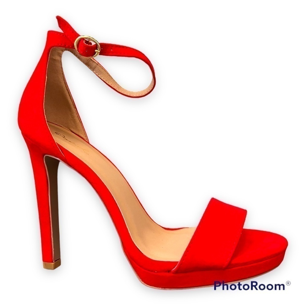 Qupid Red Suede Sandal Size 8.5